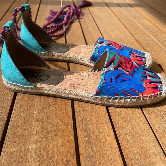 Sam Edelman Circus Lenora Espadrilla Sandals Ankle Wrap Closed Toe Sandal - Picture 8 of 10